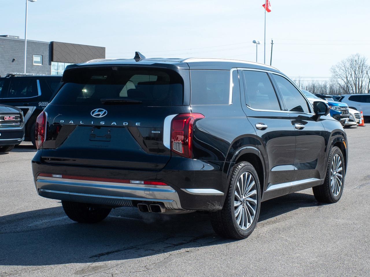 2025 Hyundai PALISADE Ultimate Calligraphy - Moonroof   Remote Parking S Photo