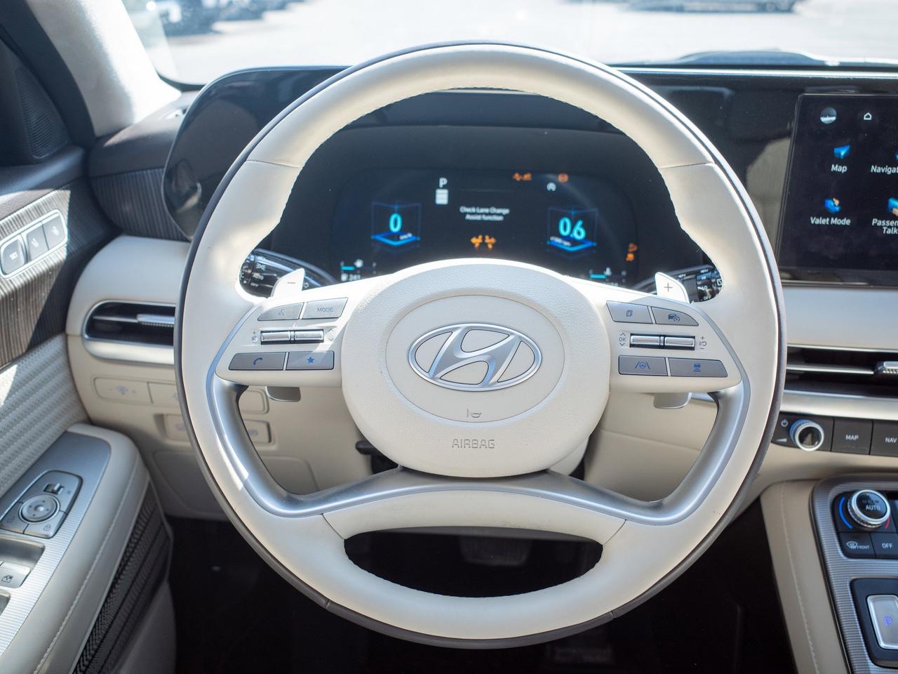 2025 Hyundai PALISADE Ultimate Calligraphy - Moonroof   Remote Parking S Photo