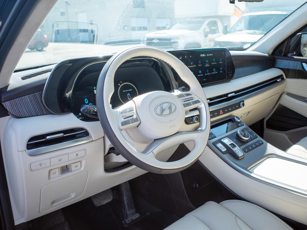 2025 Hyundai PALISADE Ultimate Calligraphy - Moonroof   Remote Parking S Photo