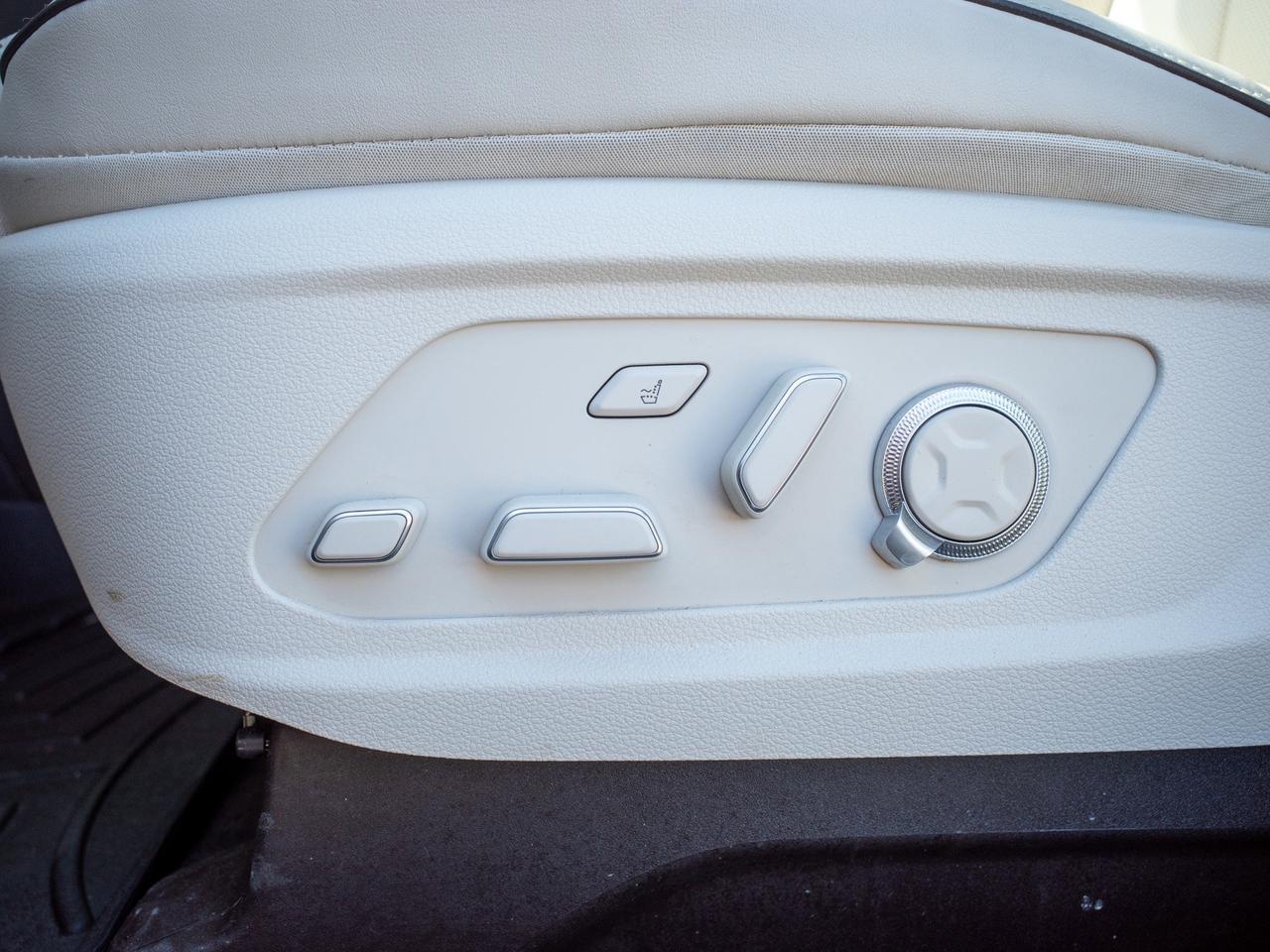 2025 Hyundai PALISADE Ultimate Calligraphy - Moonroof   Remote Parking S Photo