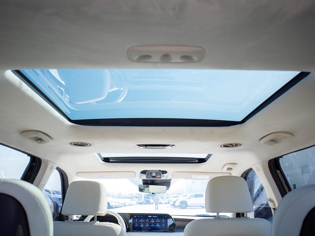 2025 Hyundai PALISADE Ultimate Calligraphy - Moonroof   Remote Parking S Photo