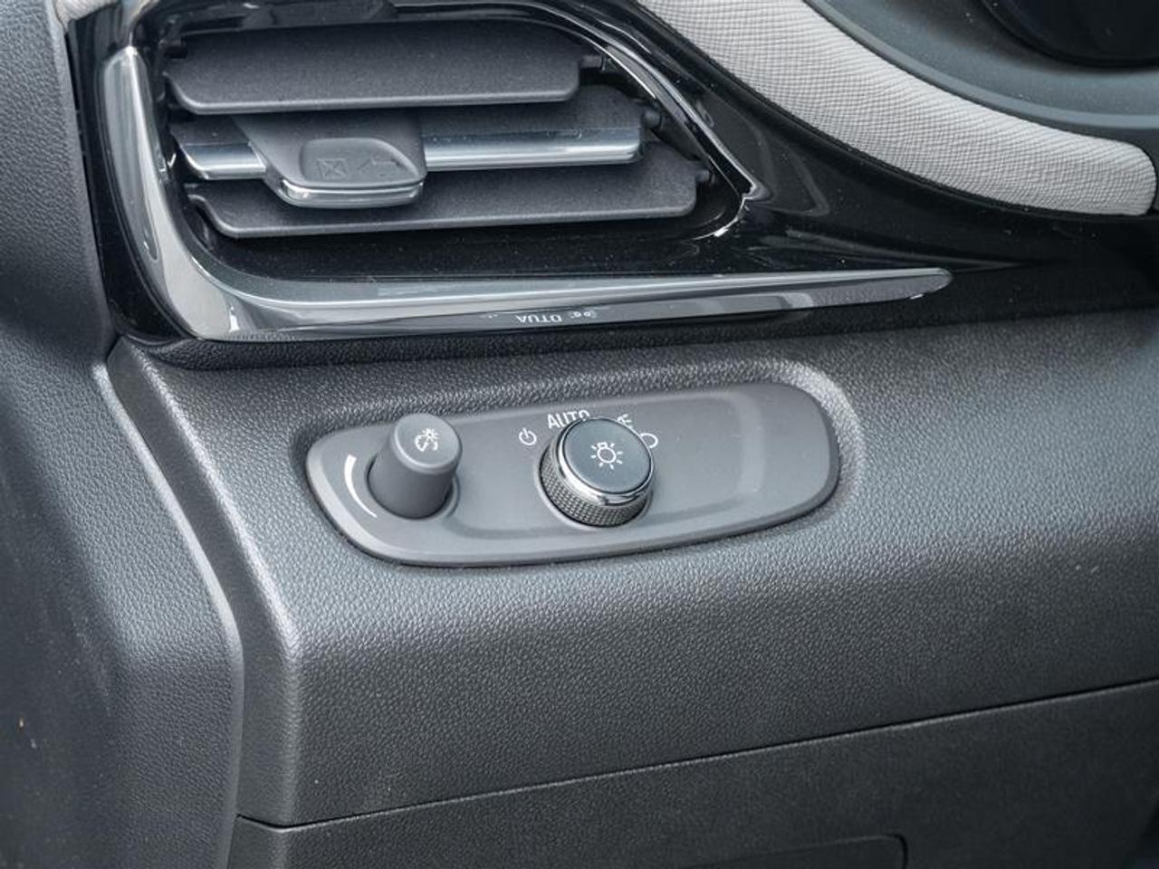 2026 Buick Envista Avenir 4dr Front-Wheel Drive Photo