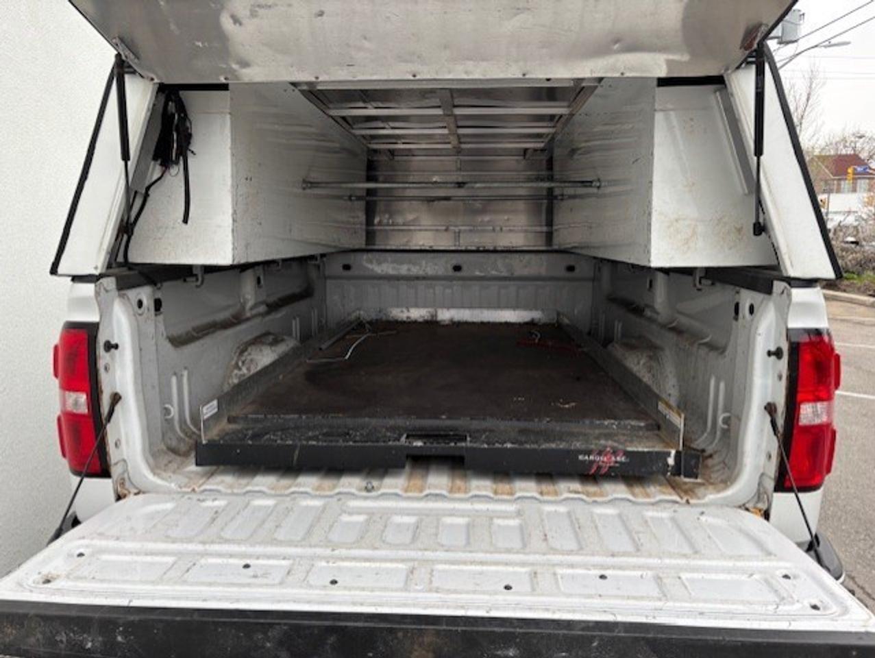 2018 GMC Sierra 1500 V8 REGULAR CAB-8' LONG BOX-CAMERA-CAP-BED SLIDE!! Photo