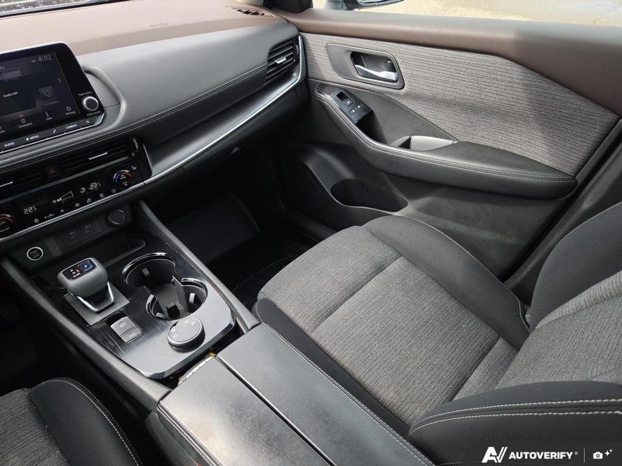 2021 Nissan Rogue SV AWD   ONE OWNER   NO CLAIMS   PANO ROOF Photo