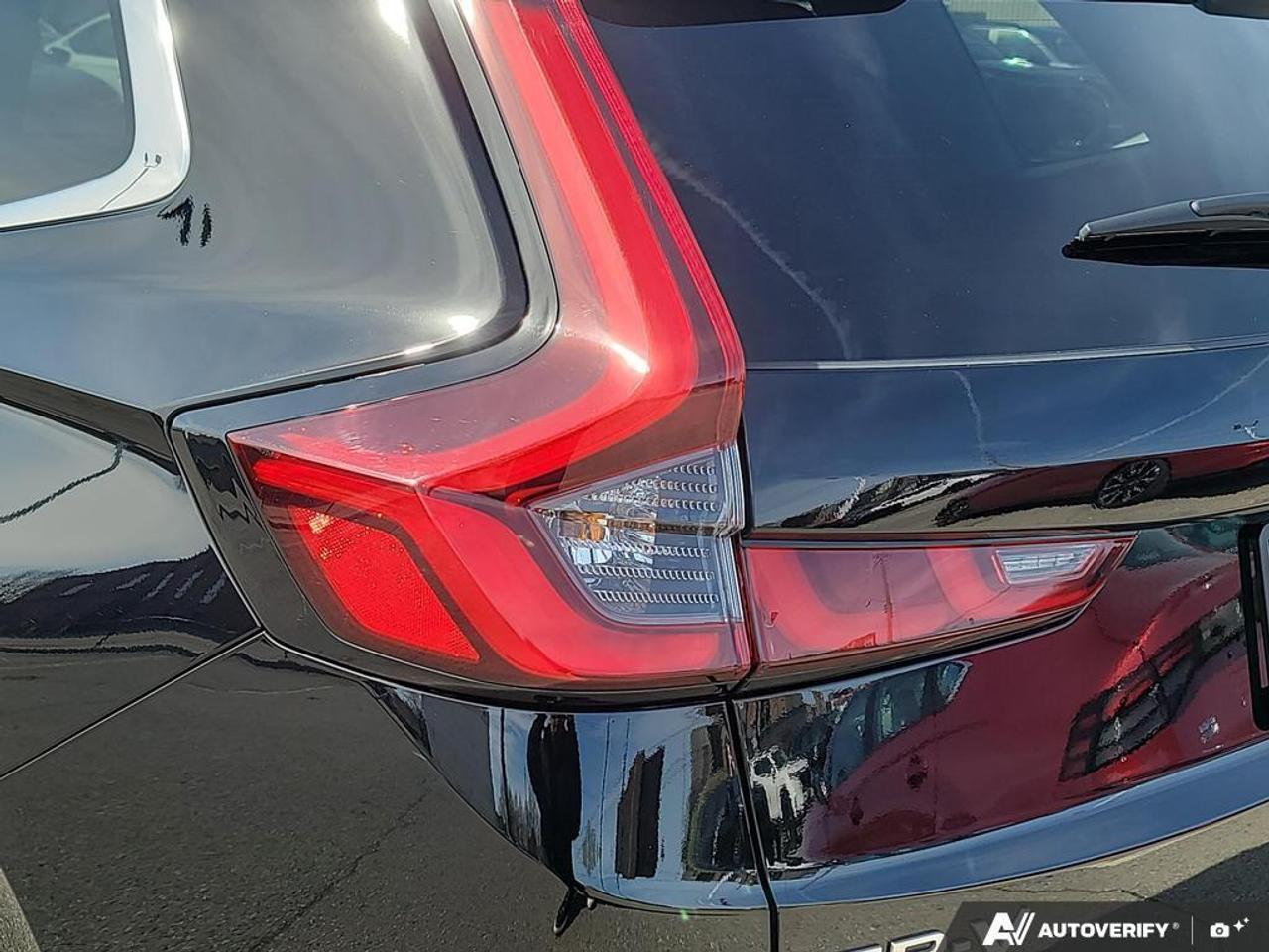 2023 Honda CR-V LX AWD   APPLE CARPLAY   HTD SEATS   NO CLAIMS Photo