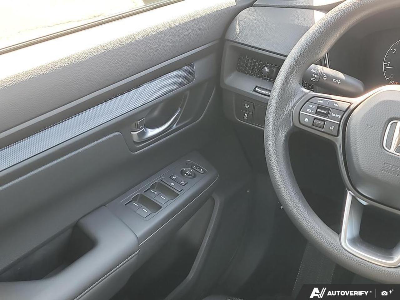 2023 Honda CR-V LX AWD   APPLE CARPLAY   HTD SEATS   NO CLAIMS Photo