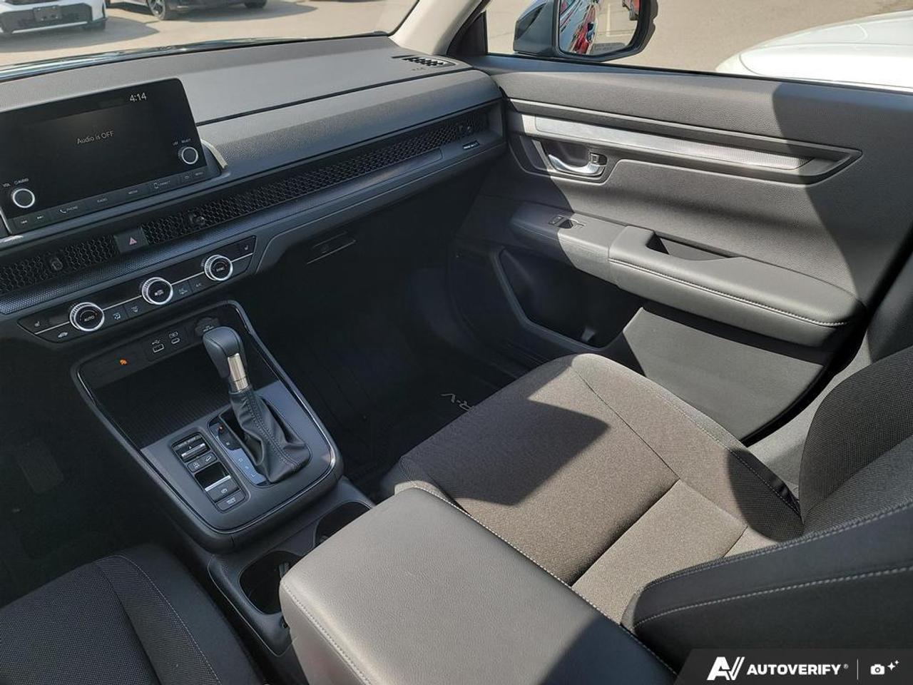 2023 Honda CR-V LX AWD   APPLE CARPLAY   HTD SEATS   NO CLAIMS Photo