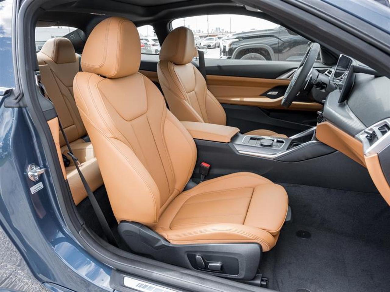 2027 BMW 430 i xDrive 2dr All-Wheel Drive Coupe Photo