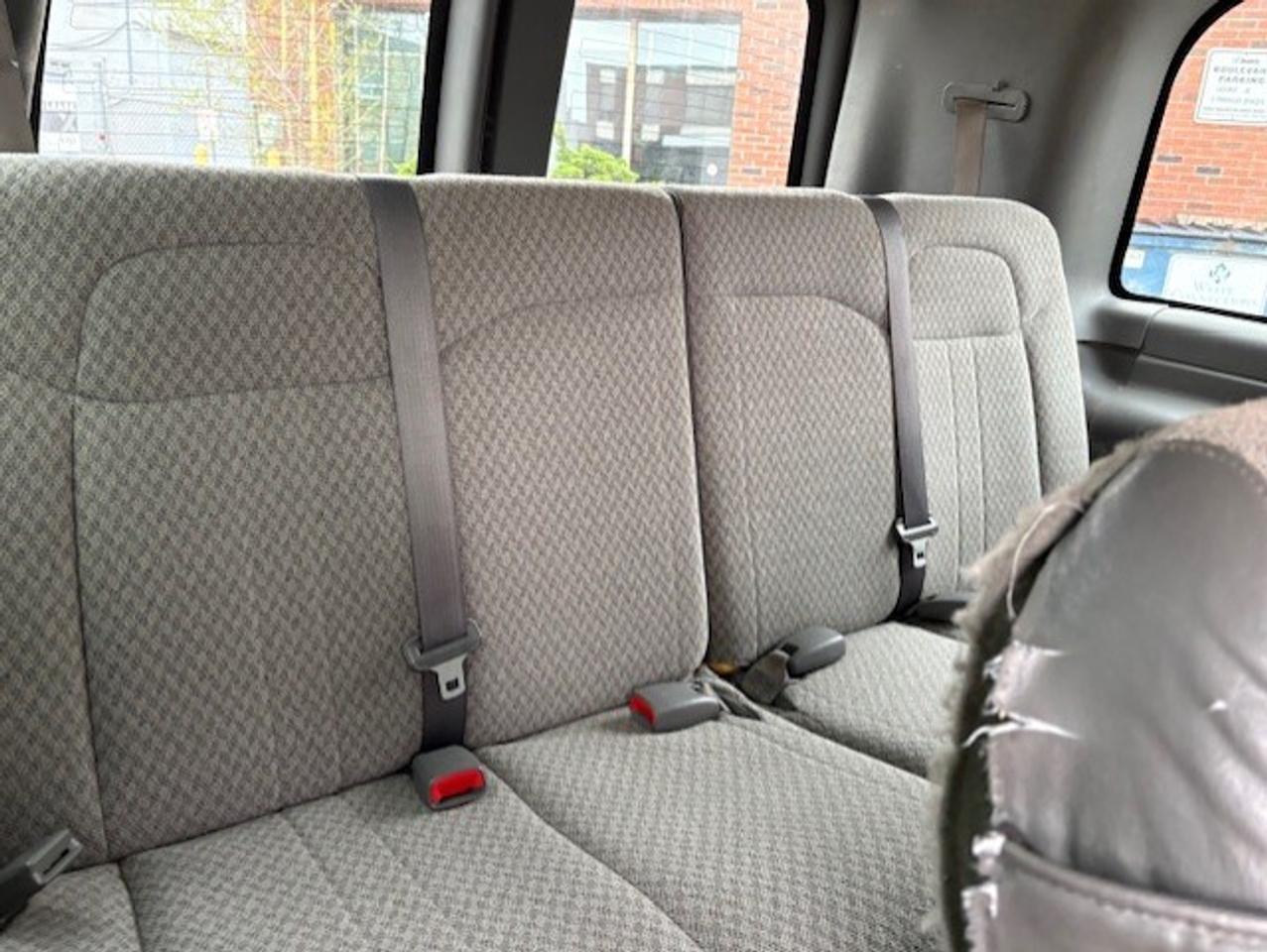 2009 Chevrolet Express Passenger LT 3500 12 PASSENGER-ONLY 90KM-SLIDING DOOR-TOW PK Photo