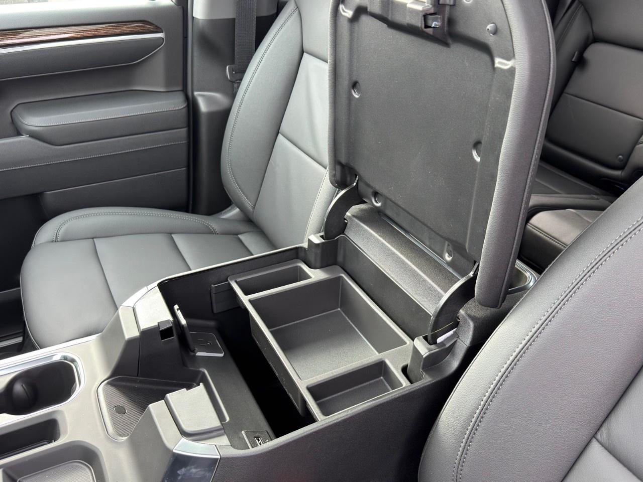 2026 GMC Sierra 1500 Crew Cab Short Box 4-Wheel Drive Elevation Photo