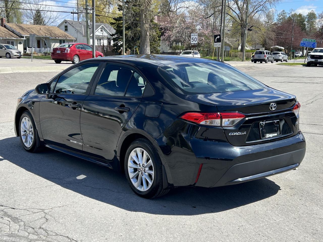 2021 Toyota Corolla LE  ** CALL PICTON 1*866*979*8802 Photo