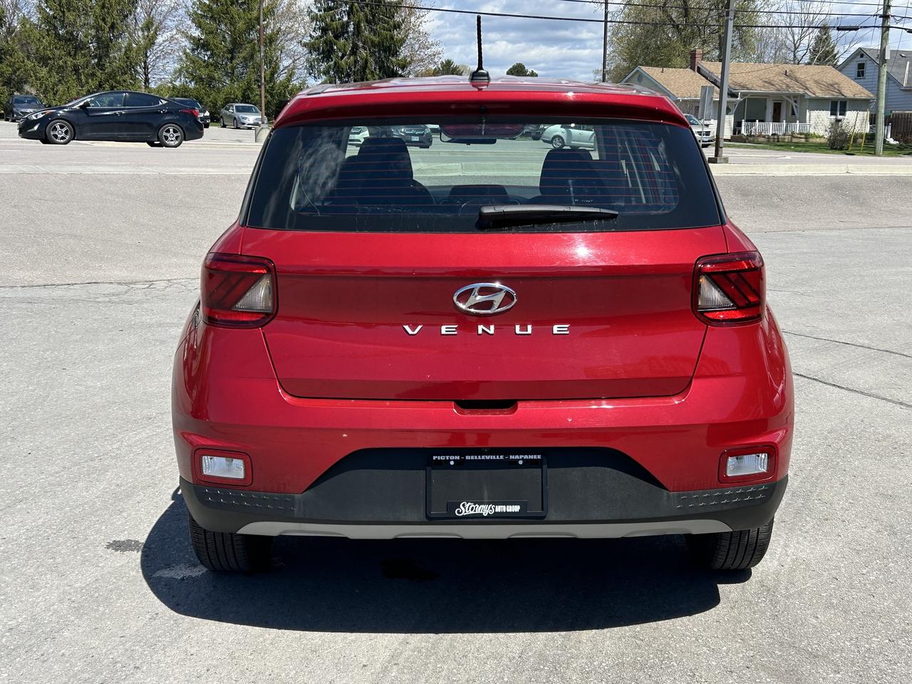 2023 Hyundai Venue Essential  ** CALL PICTON 1*866*979*8802 Photo3