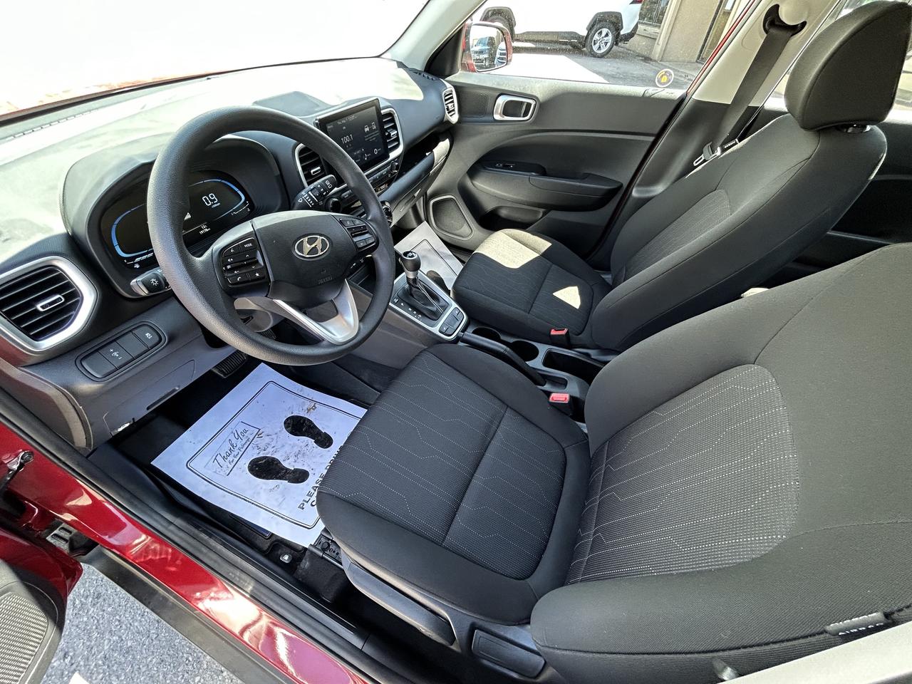 2023 Hyundai Venue Essential  ** CALL PICTON 1*866*979*8802 Photo