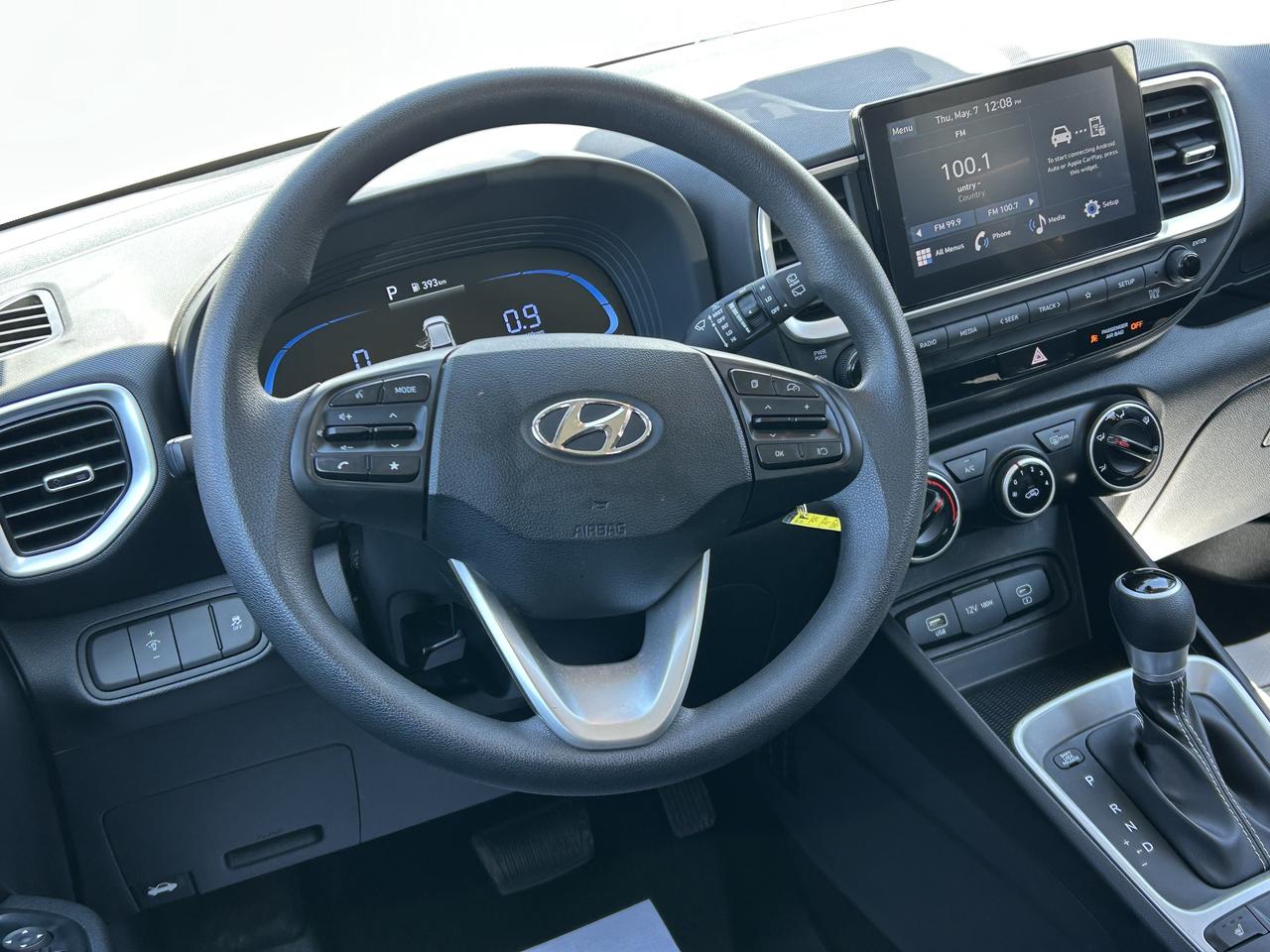 2023 Hyundai Venue Essential  ** CALL PICTON 1*866*979*8802 Photo