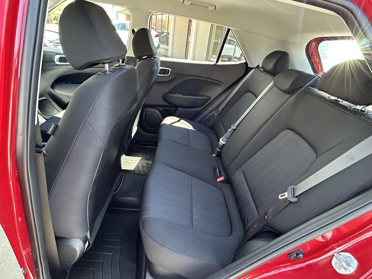 2023 Hyundai Venue Essential  ** CALL PICTON 1*866*979*8802 Photo