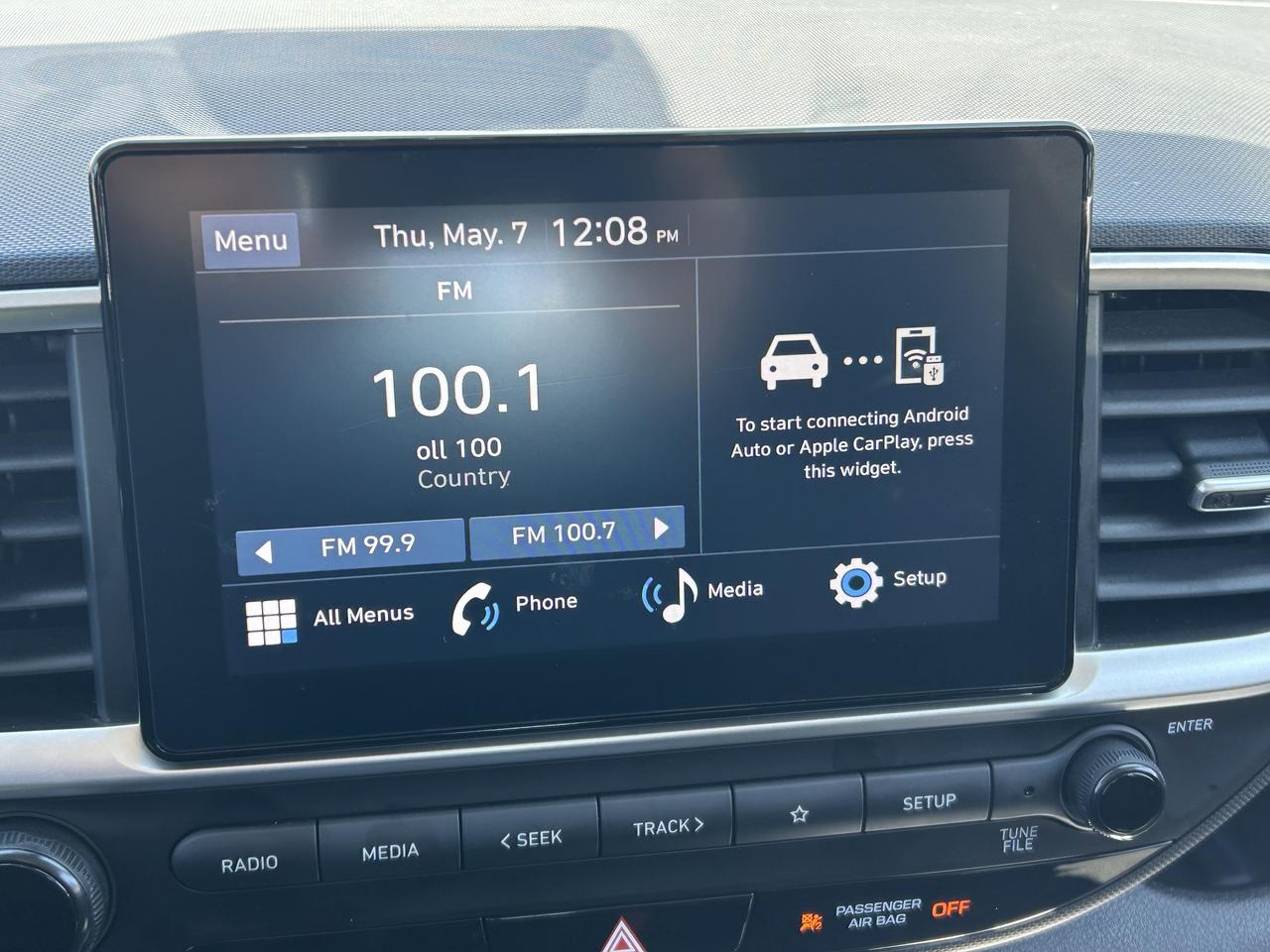 2023 Hyundai Venue Essential  ** CALL PICTON 1*866*979*8802 Photo