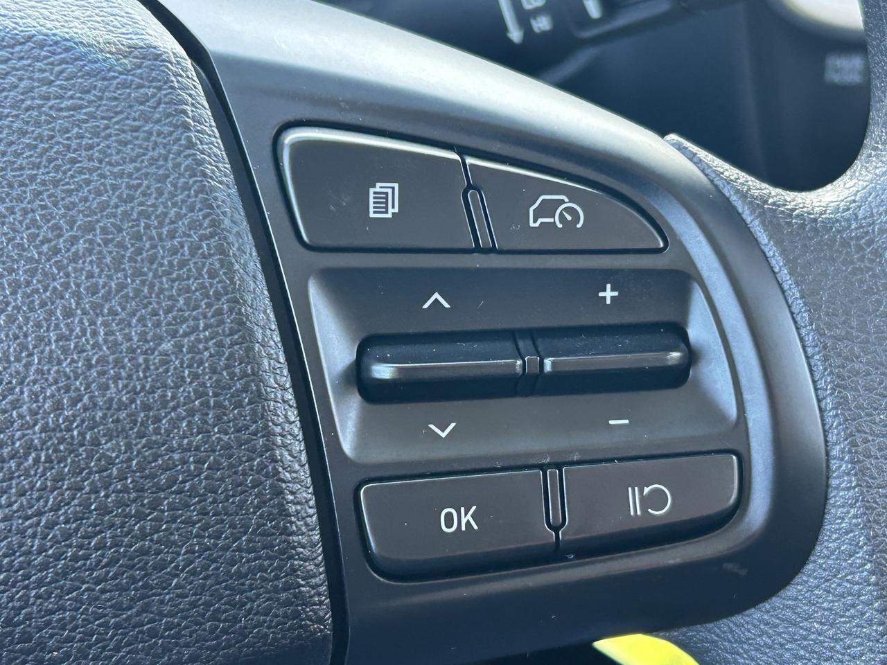 2023 Hyundai Venue Essential  ** CALL PICTON 1*866*979*8802 Photo