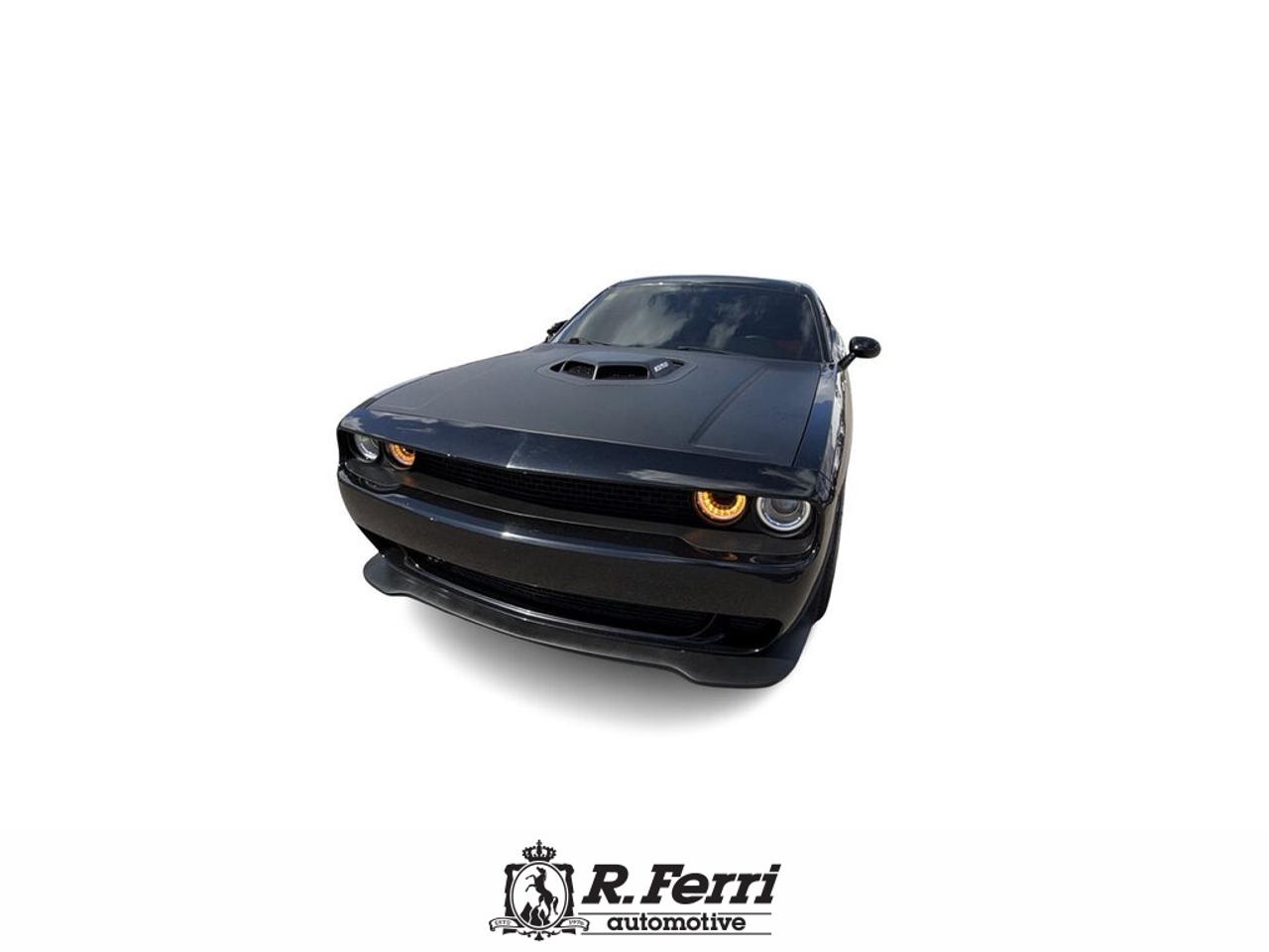 2017 Dodge Challenger  Photo4