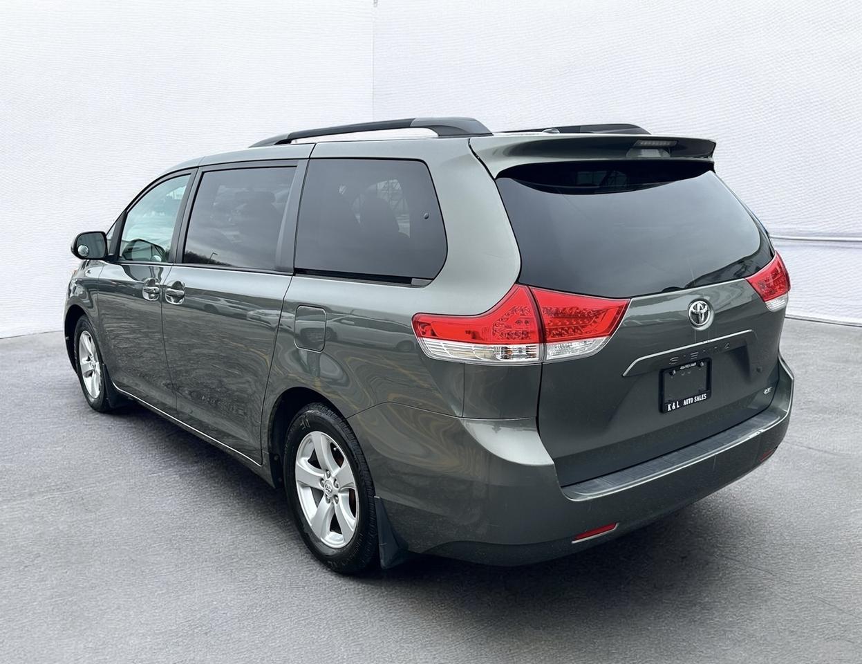2011 Toyota Sienna 8 PASSENGER ~ PWD DOORS ~ DVD ~ REAR CAM Photo