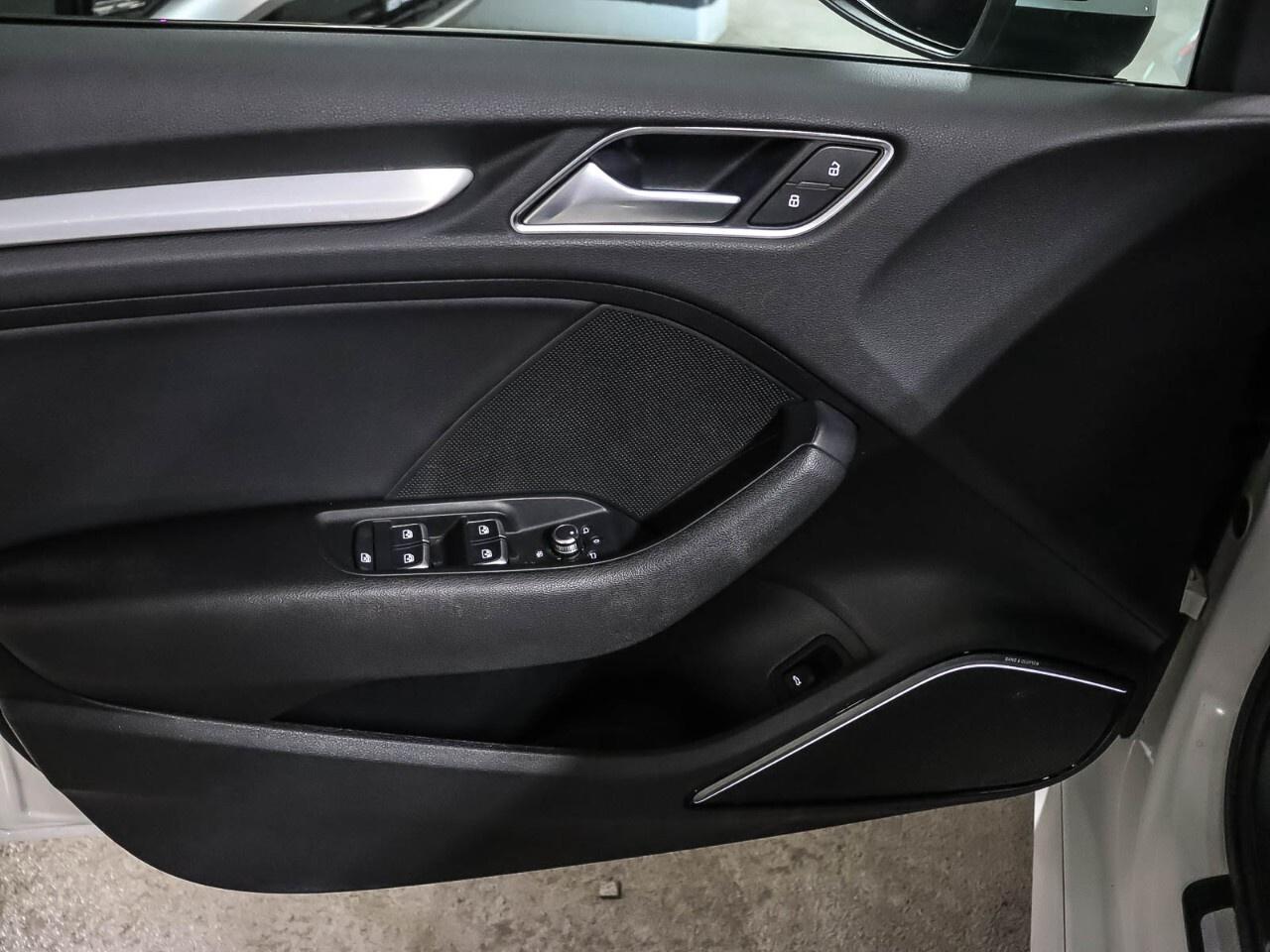 2020 Audi A3 Technik 45 TFSI quattro Photo