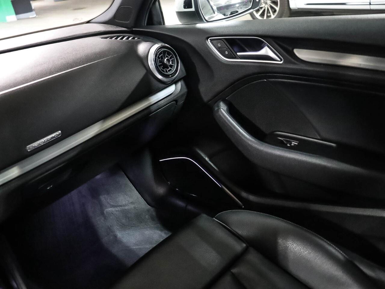2020 Audi A3 Technik 45 TFSI quattro Photo