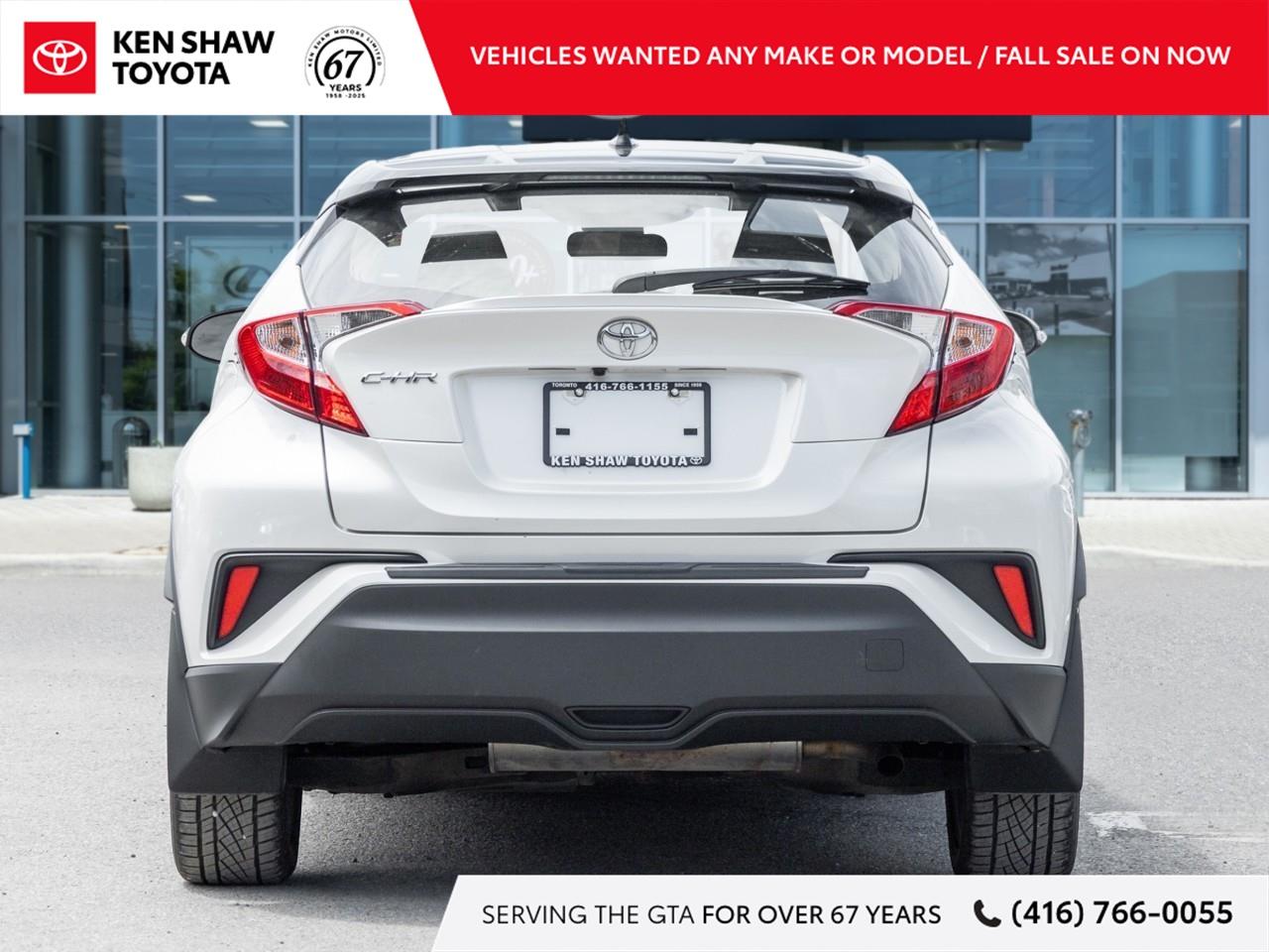 2021 Toyota C-HR XLE Premium 4dr Front-Wheel Drive Sport Utility Photo