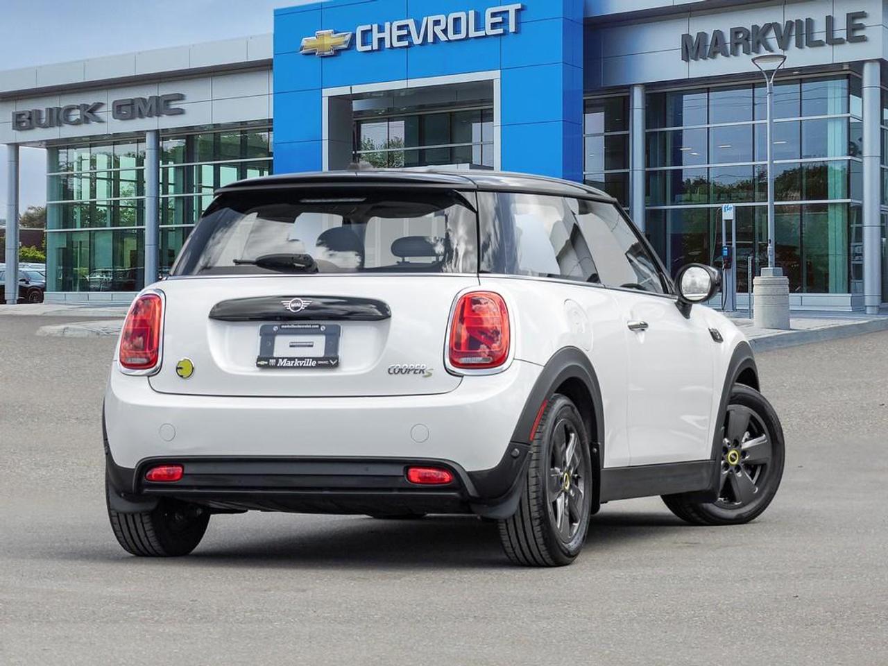 2024 MINI SE 3 Door Cooper Front-Wheel Drive Hatchback Photo