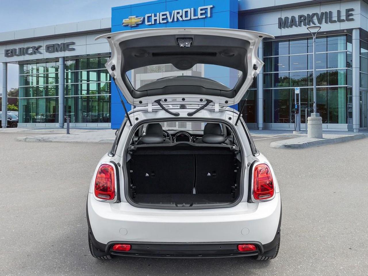 2024 MINI SE 3 Door Cooper Front-Wheel Drive Hatchback Photo