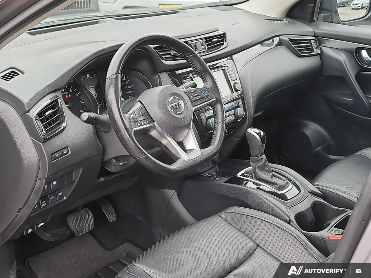 2023 Nissan Qashqai SL LEATHER   SUNROOF   NAVIGATION   REMOTE START Photo