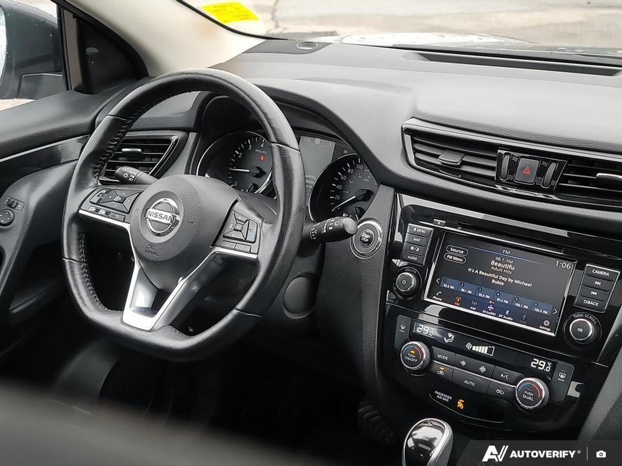 2023 Nissan Qashqai SL LEATHER   SUNROOF   NAVIGATION   REMOTE START Photo