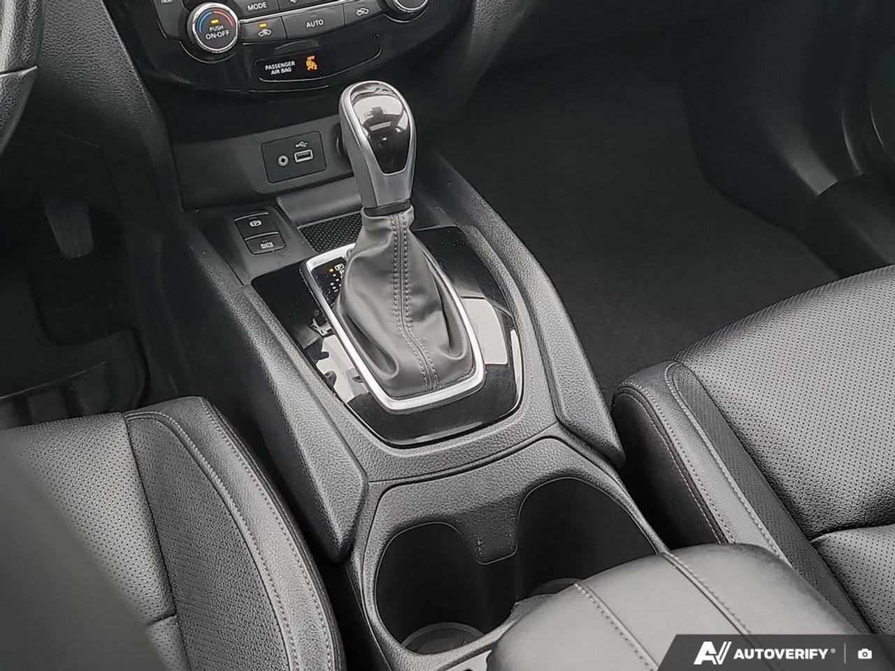 2023 Nissan Qashqai SL LEATHER   SUNROOF   NAVIGATION   REMOTE START Photo