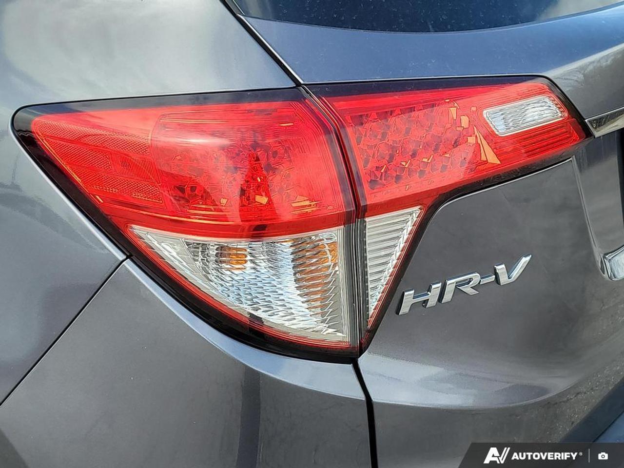 2021 Honda HR-V LX HEATED SEATS   LANE ASSIST   SMART DEVICE INTEG Photo