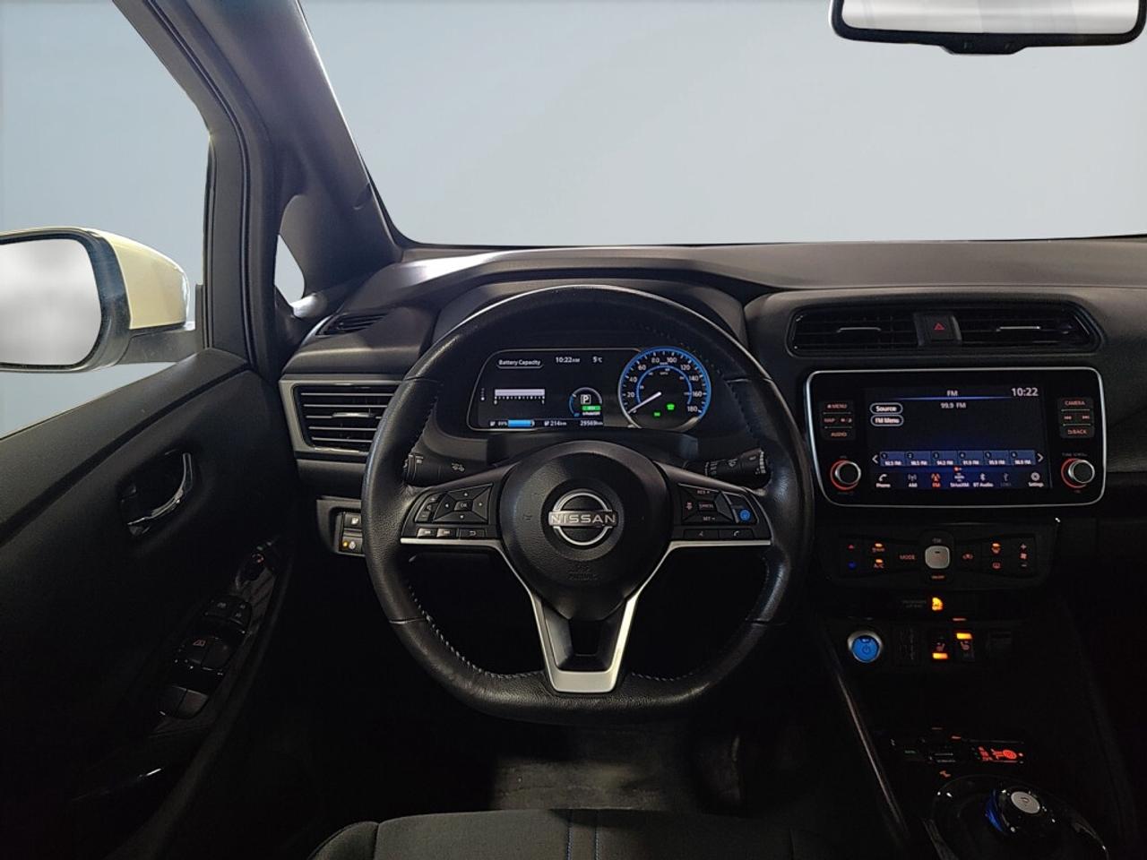 2023 Nissan Leaf SV  Hatchback Photo