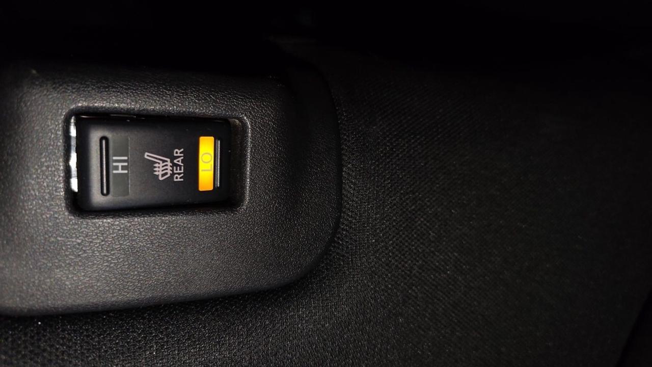 2023 Nissan Leaf SV  Hatchback Photo