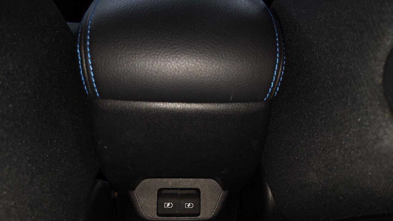 2023 Nissan Leaf SV  Hatchback Photo