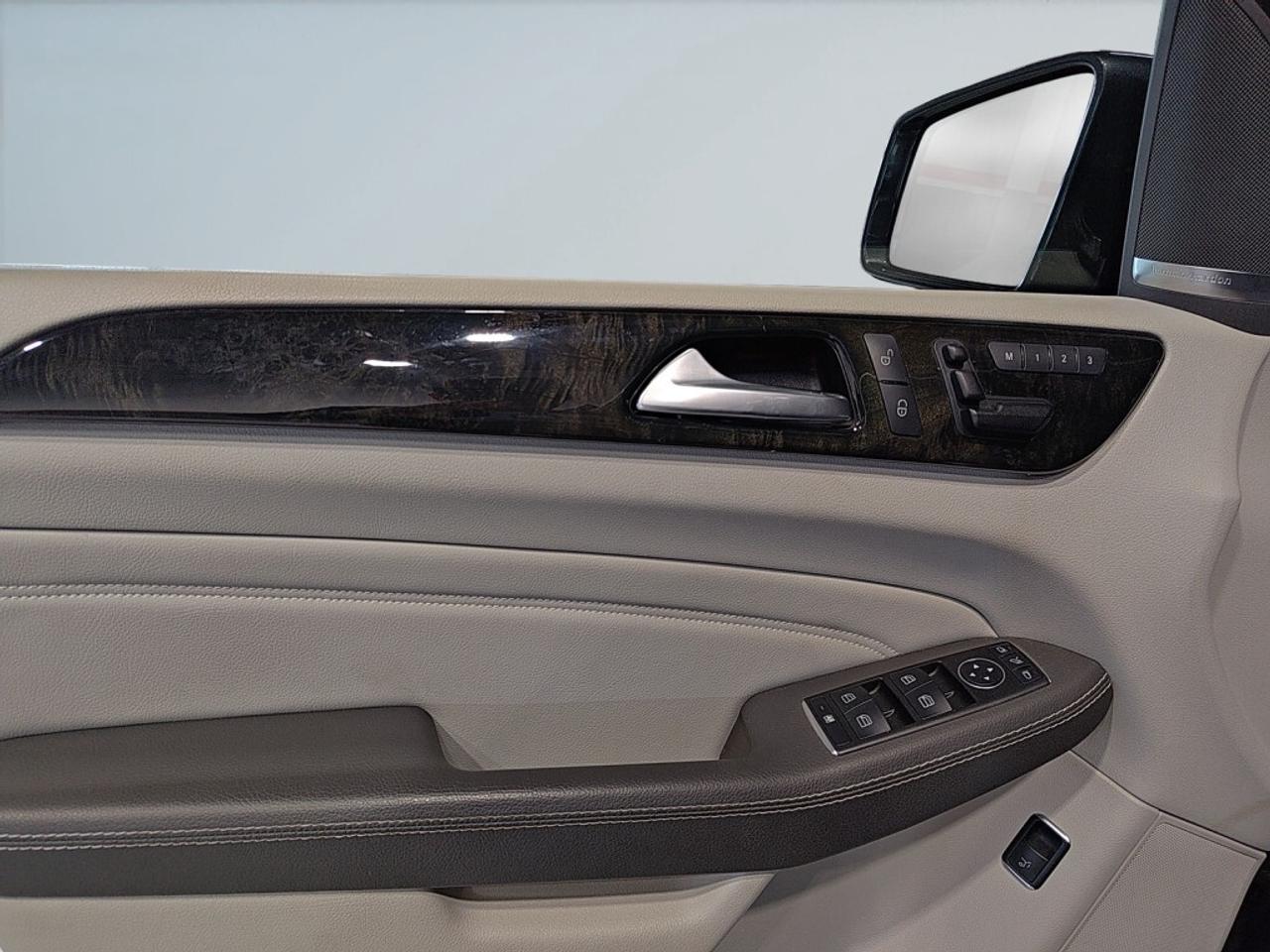2015 Mercedes-Benz M-Class 4MATIC  ML 350 BlueTEC/ Leather/NAVI/Sunroof/Clean Photo