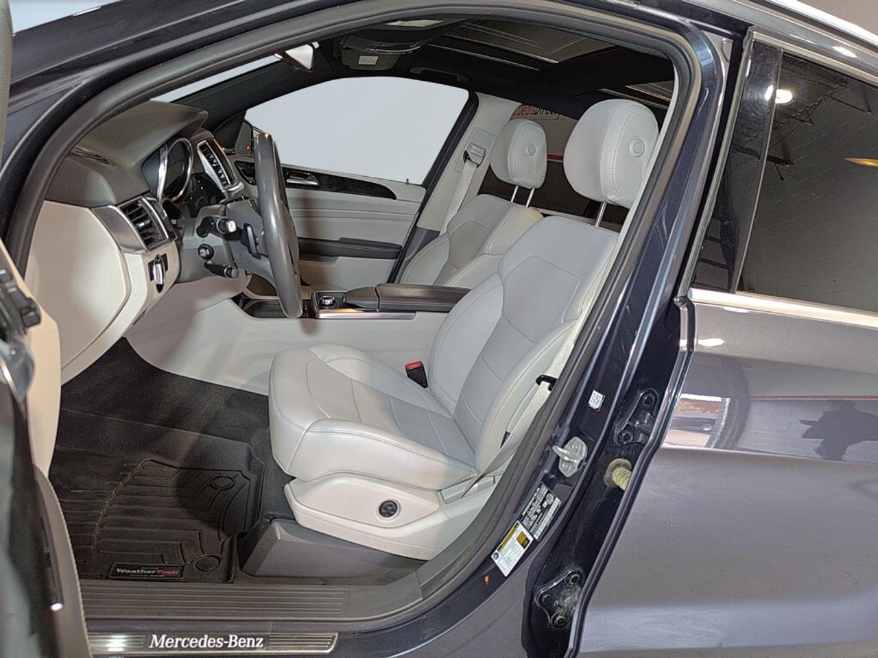 2015 Mercedes-Benz M-Class 4MATIC  ML 350 BlueTEC/ Leather/NAVI/Sunroof/Clean Photo
