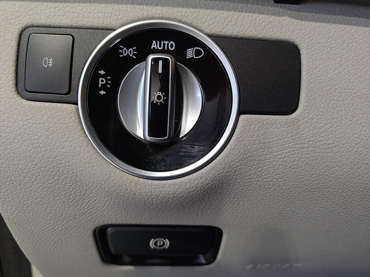 2015 Mercedes-Benz M-Class 4MATIC  ML 350 BlueTEC/ Leather/NAVI/Sunroof/Clean Photo