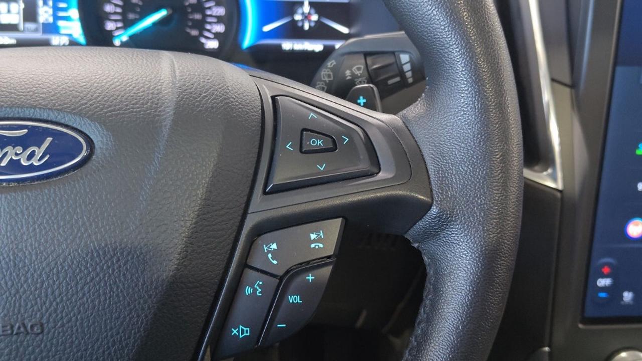 2022 Ford Edge Titanium AWD   Over $6K in Factory Upgrades   Pano Photo