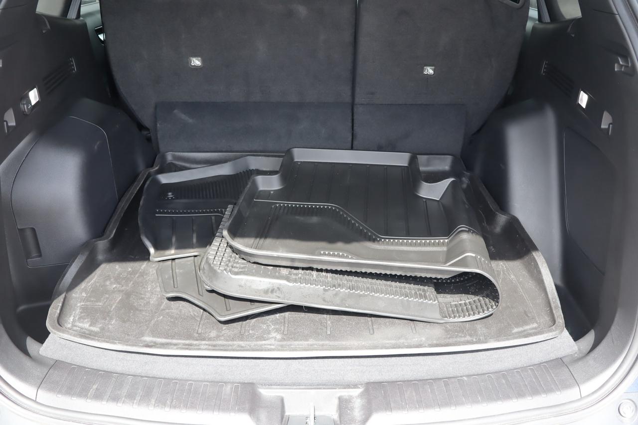 2024 Honda CR-V Hybrid Touring 4dr All-Wheel Drive Photo