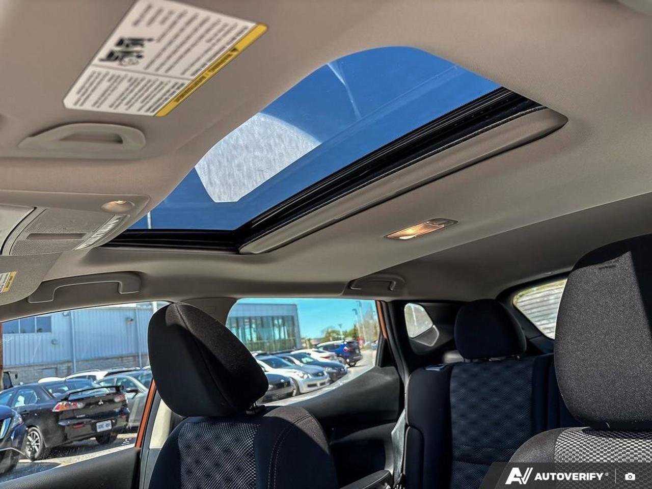 2023 Nissan Qashqai SV   Apple Car Play   Sunroof   Heated Seats Photo