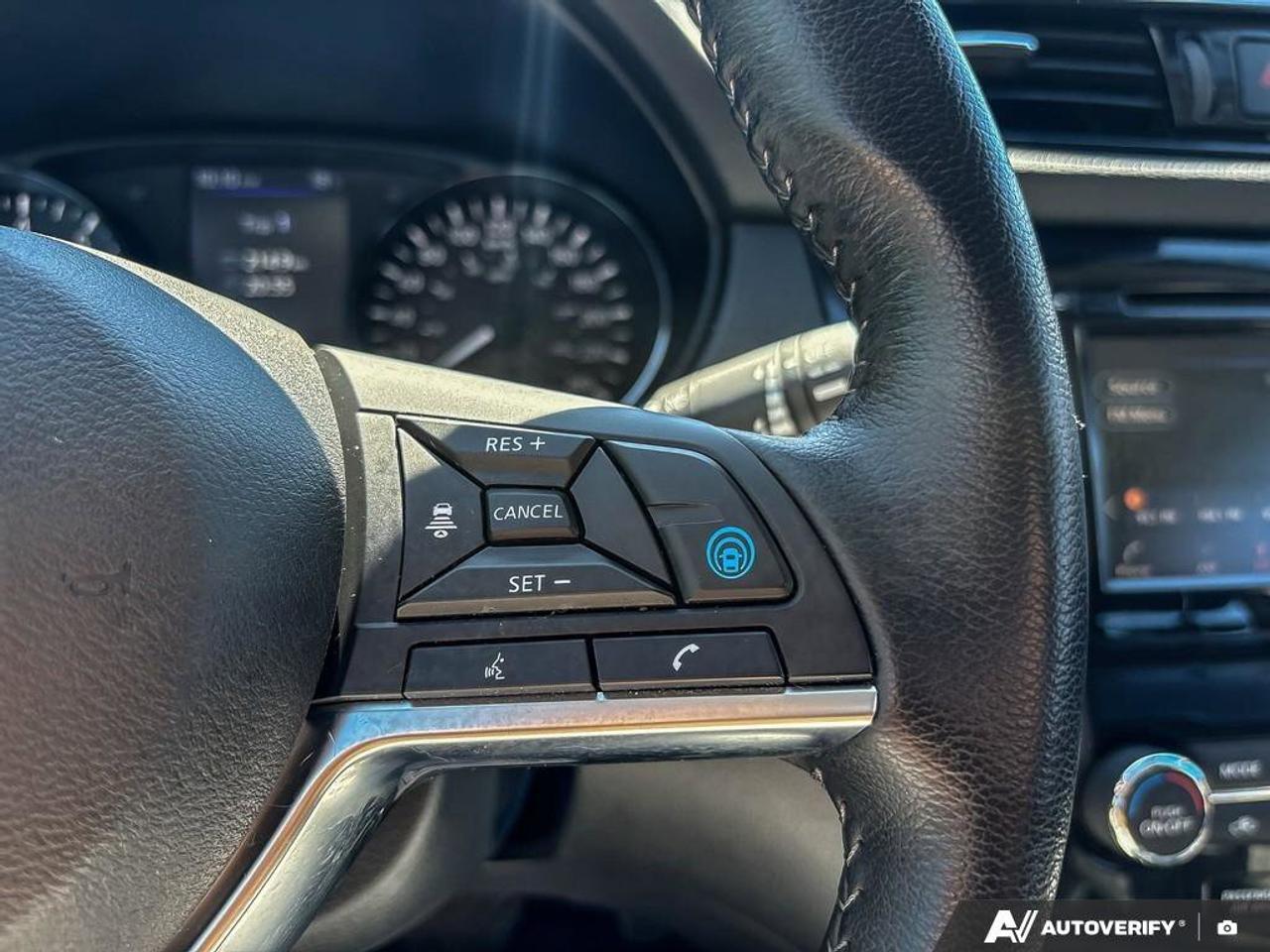 2023 Nissan Qashqai SV   Apple Car Play   Sunroof   Heated Seats Photo