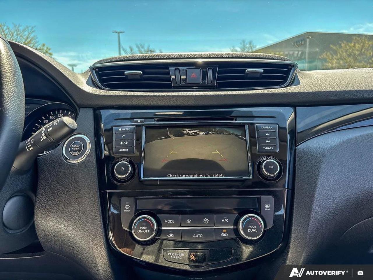 2023 Nissan Qashqai SV   Apple Car Play   Sunroof   Heated Seats Photo