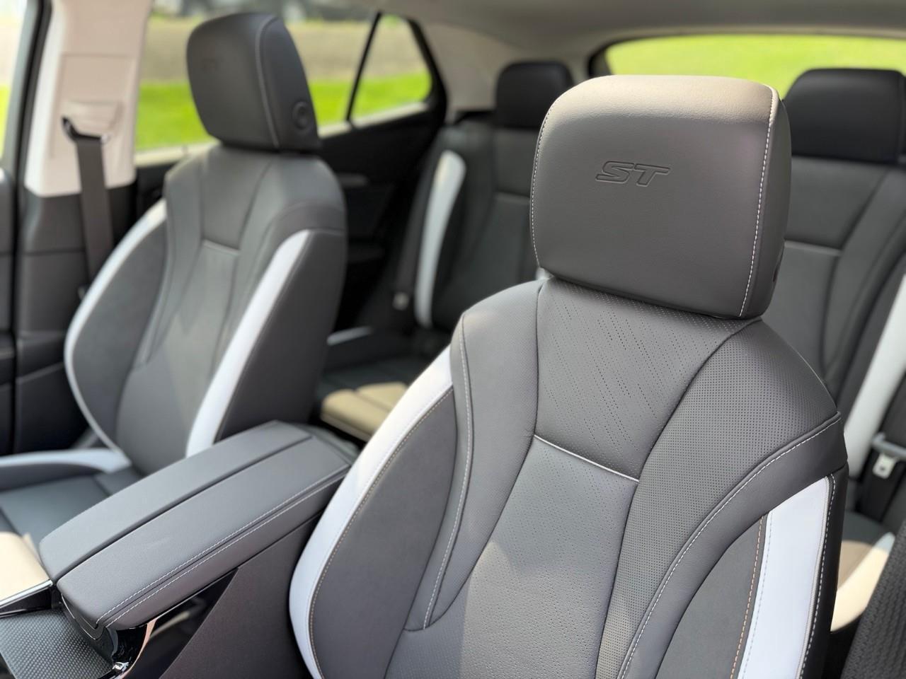 2026 Buick Envision Sport Touring 4dr All-Wheel Drive Photo