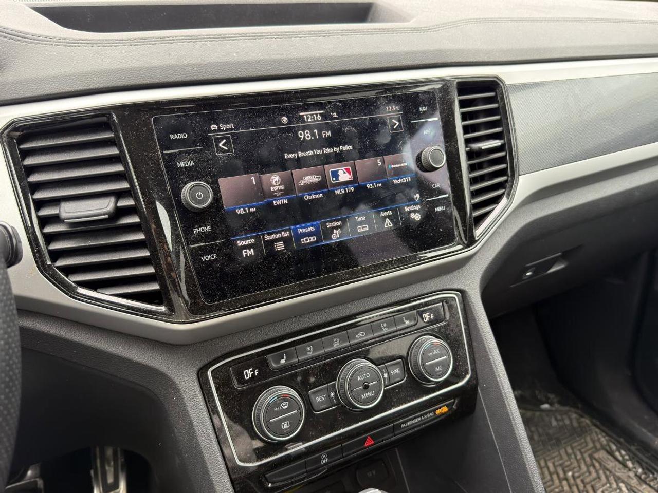 2023 Volkswagen Atlas  Photo