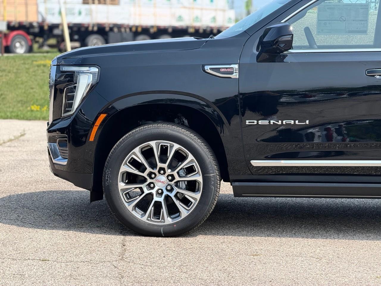 2026 GMC Yukon Denali 4dr 4x4 Photo