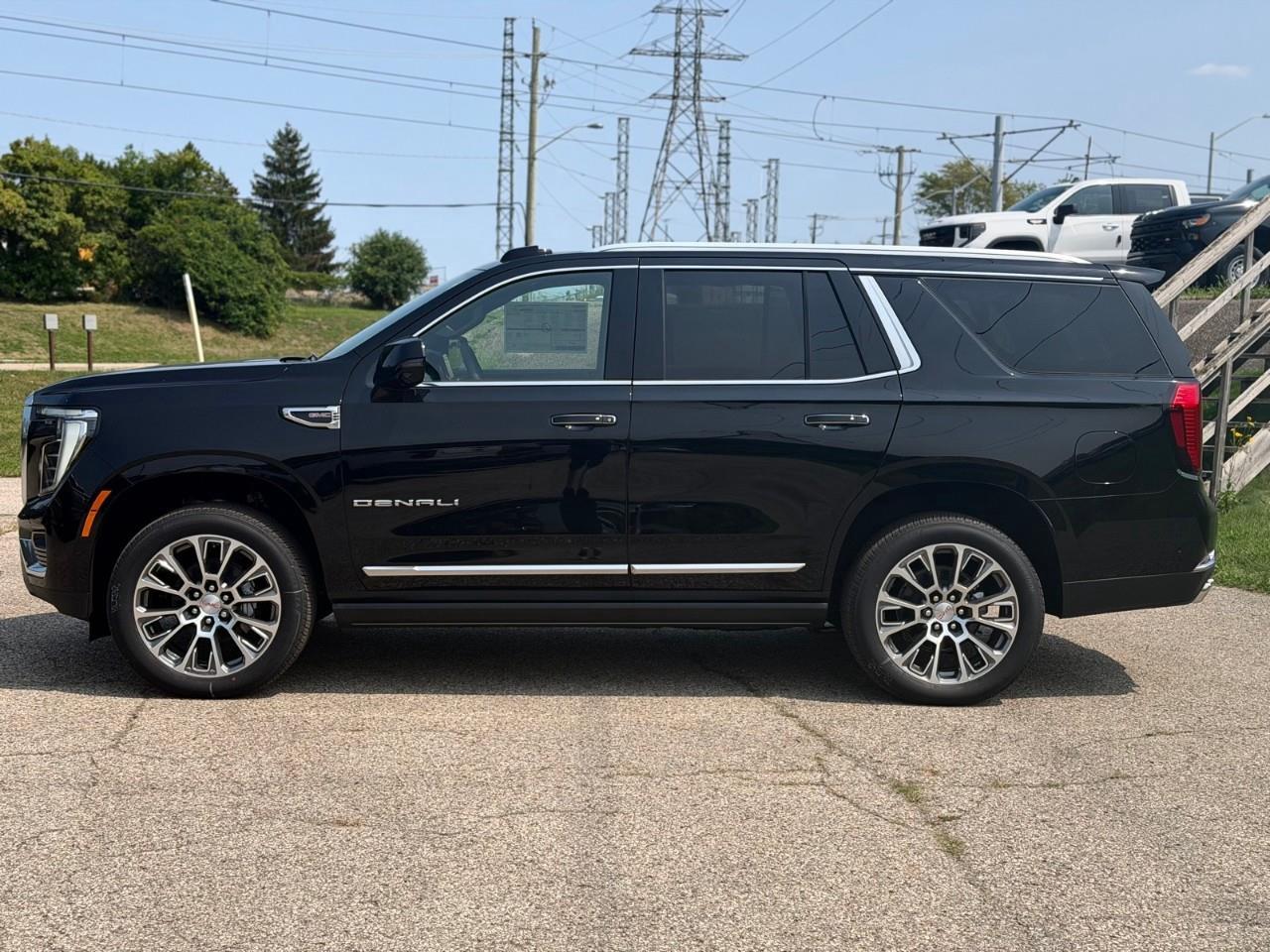 2026 GMC Yukon Denali 4dr 4x4 Photo1