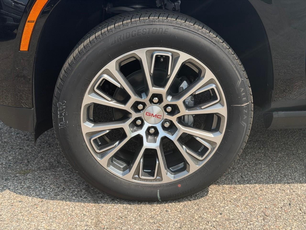 2026 GMC Yukon Denali 4dr 4x4 Photo