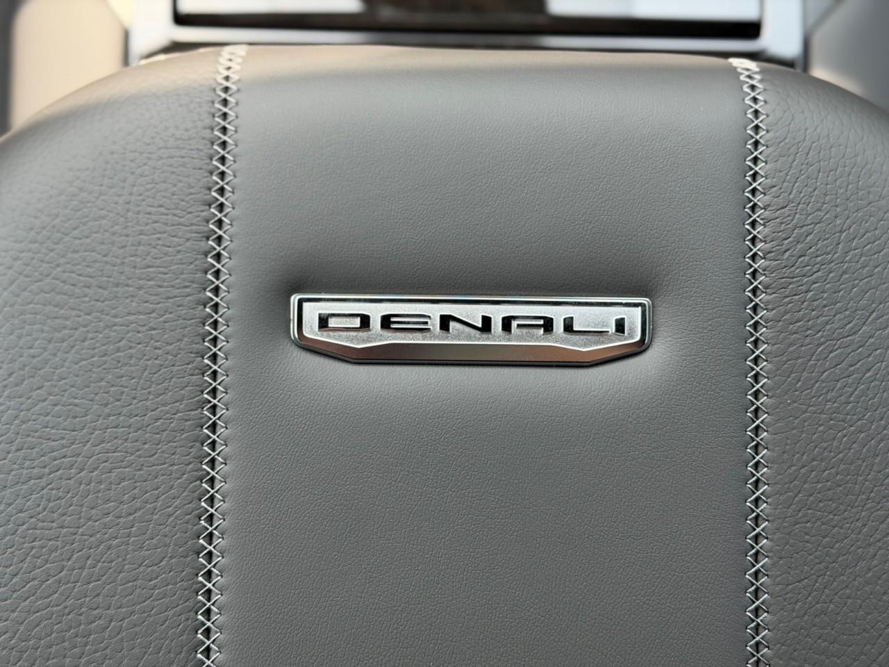 2026 GMC Yukon Denali 4dr 4x4 Photo