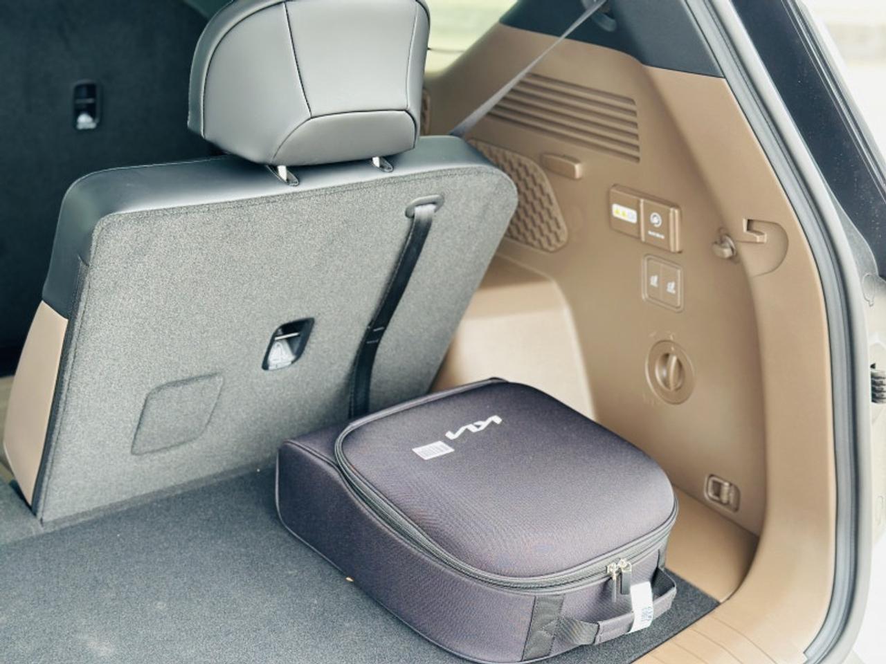 2026 Kia EV9 W/PREMIUM PACKAGE Photo